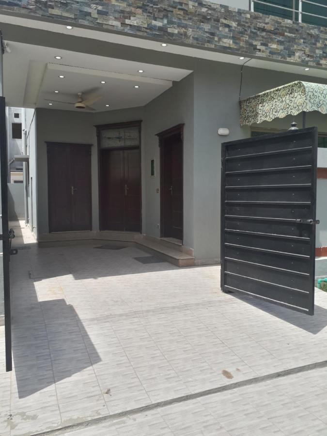 Fully Serviced Holiday Home Near Lahore Ring Road Dış mekan fotoğraf